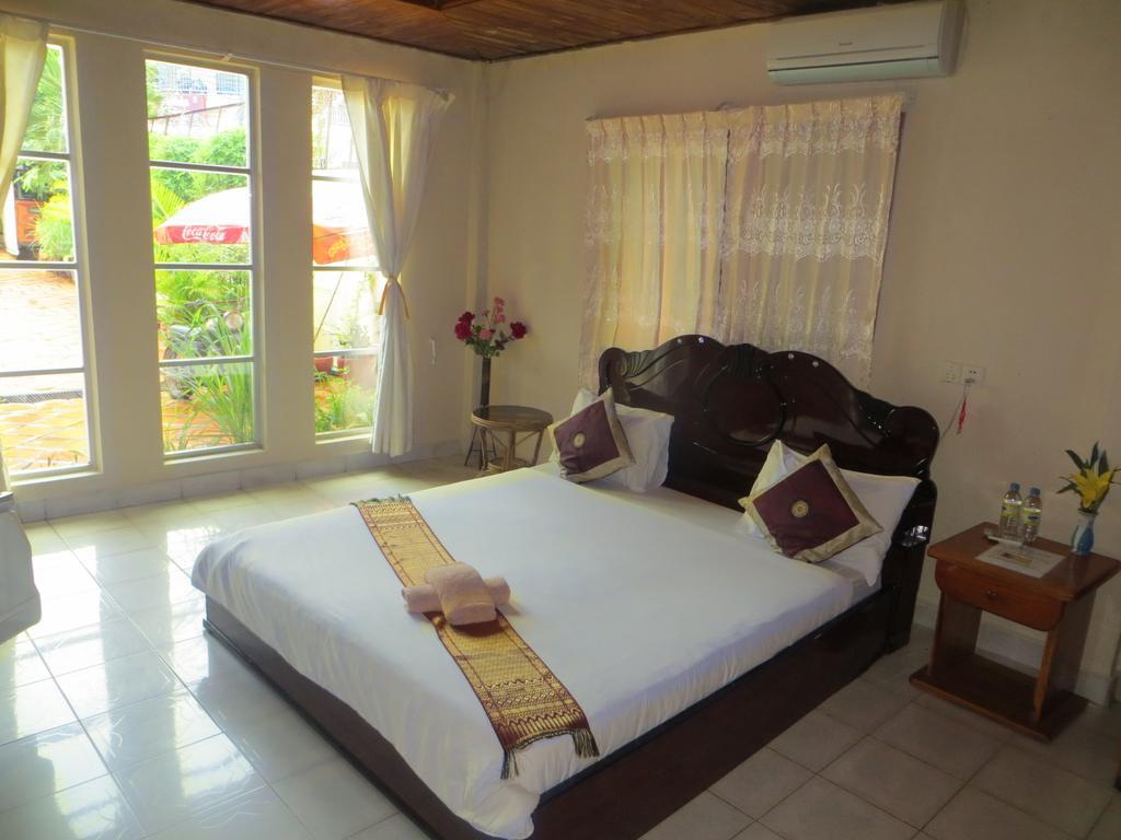 Divers Hotel Sihanoukville Habitación foto