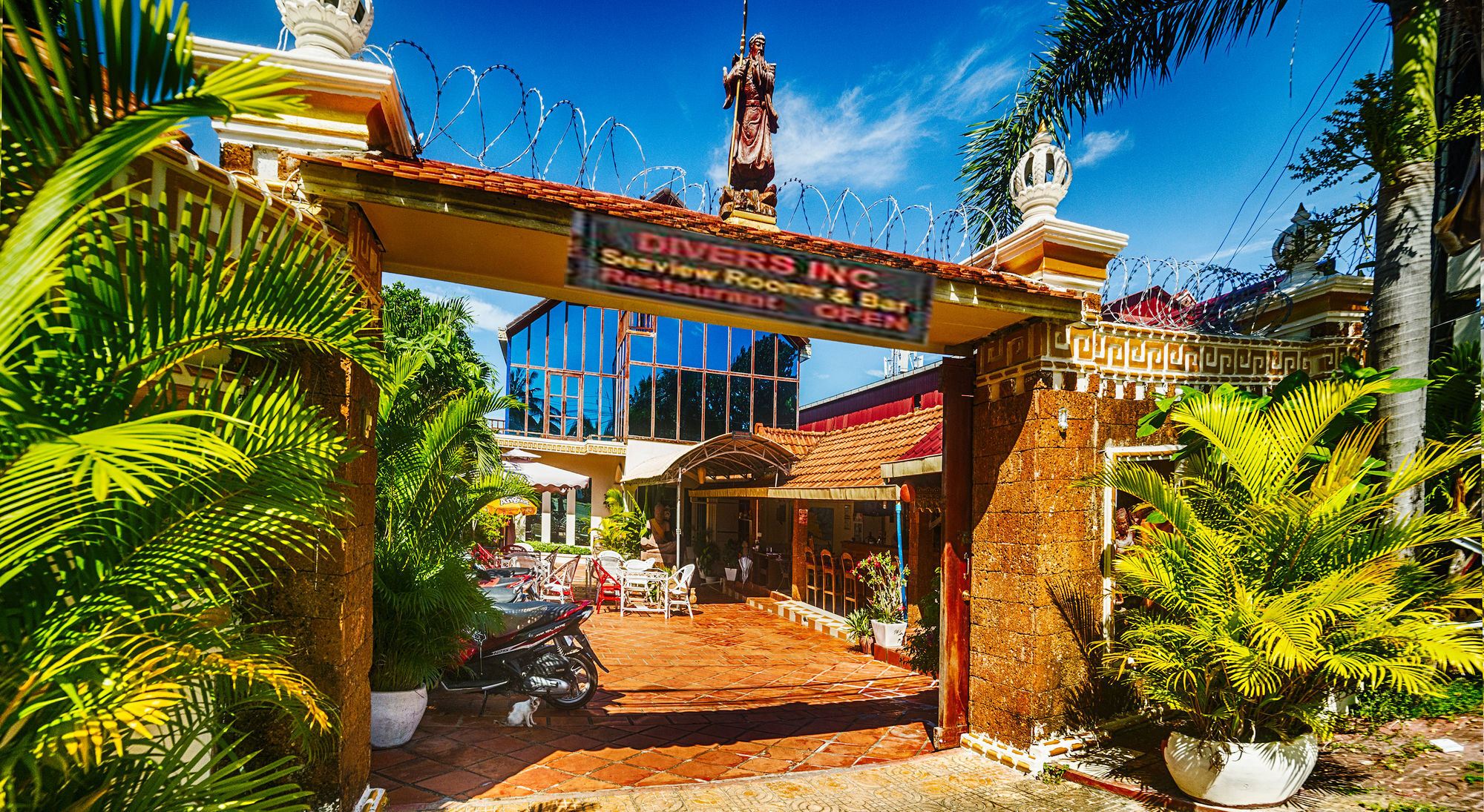 Divers Hotel Sihanoukville Exterior foto